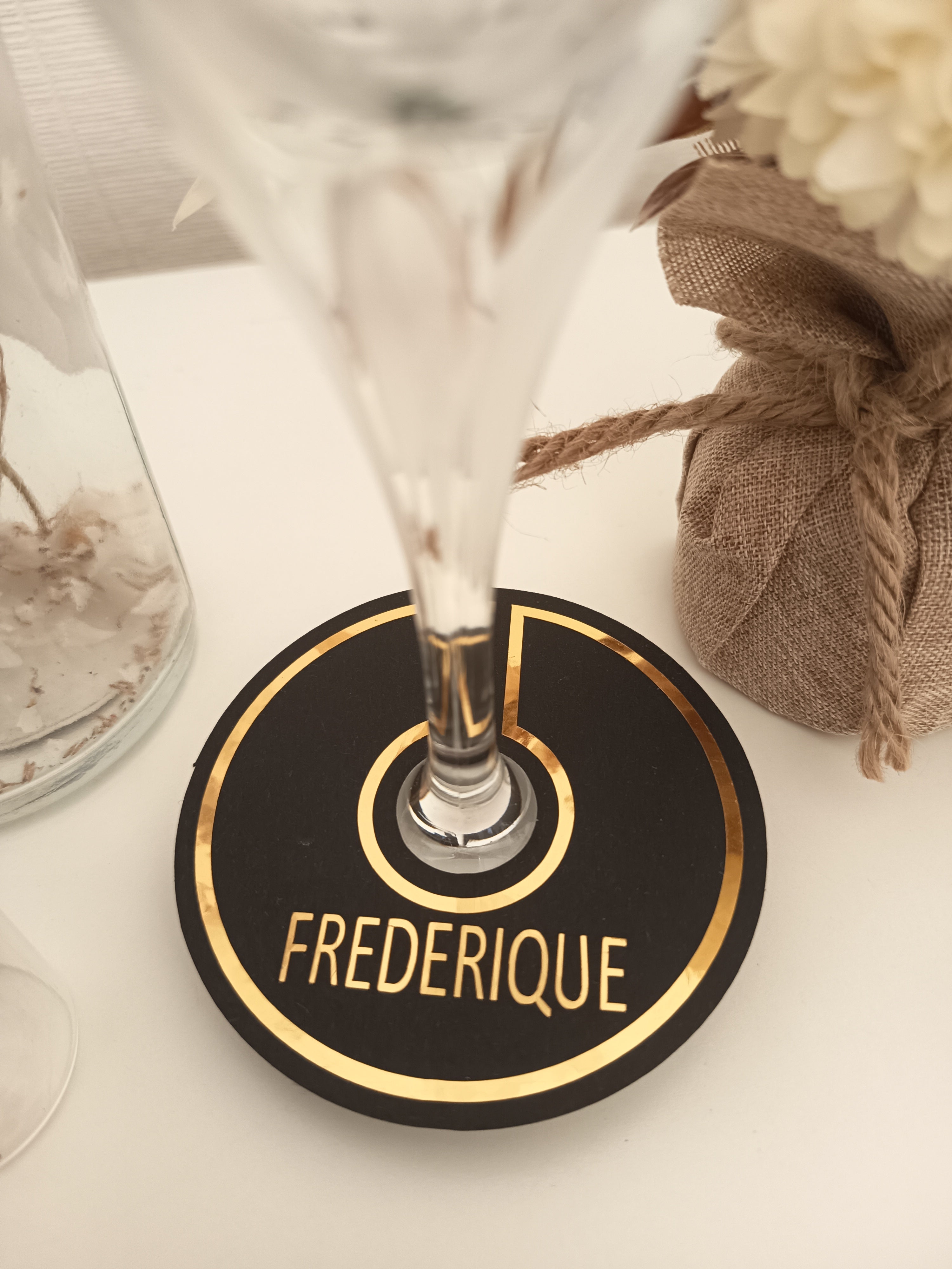 Marque-verre Personnalisé "Noir & Or"